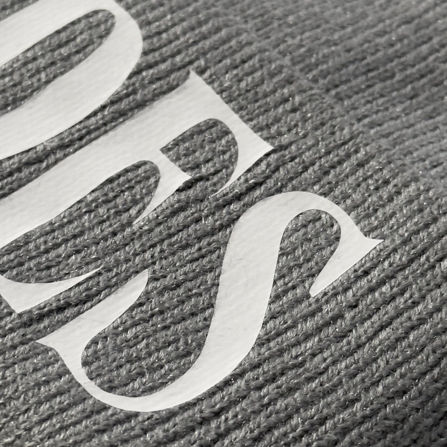 Spades Essential Beanie - SERIF Grey