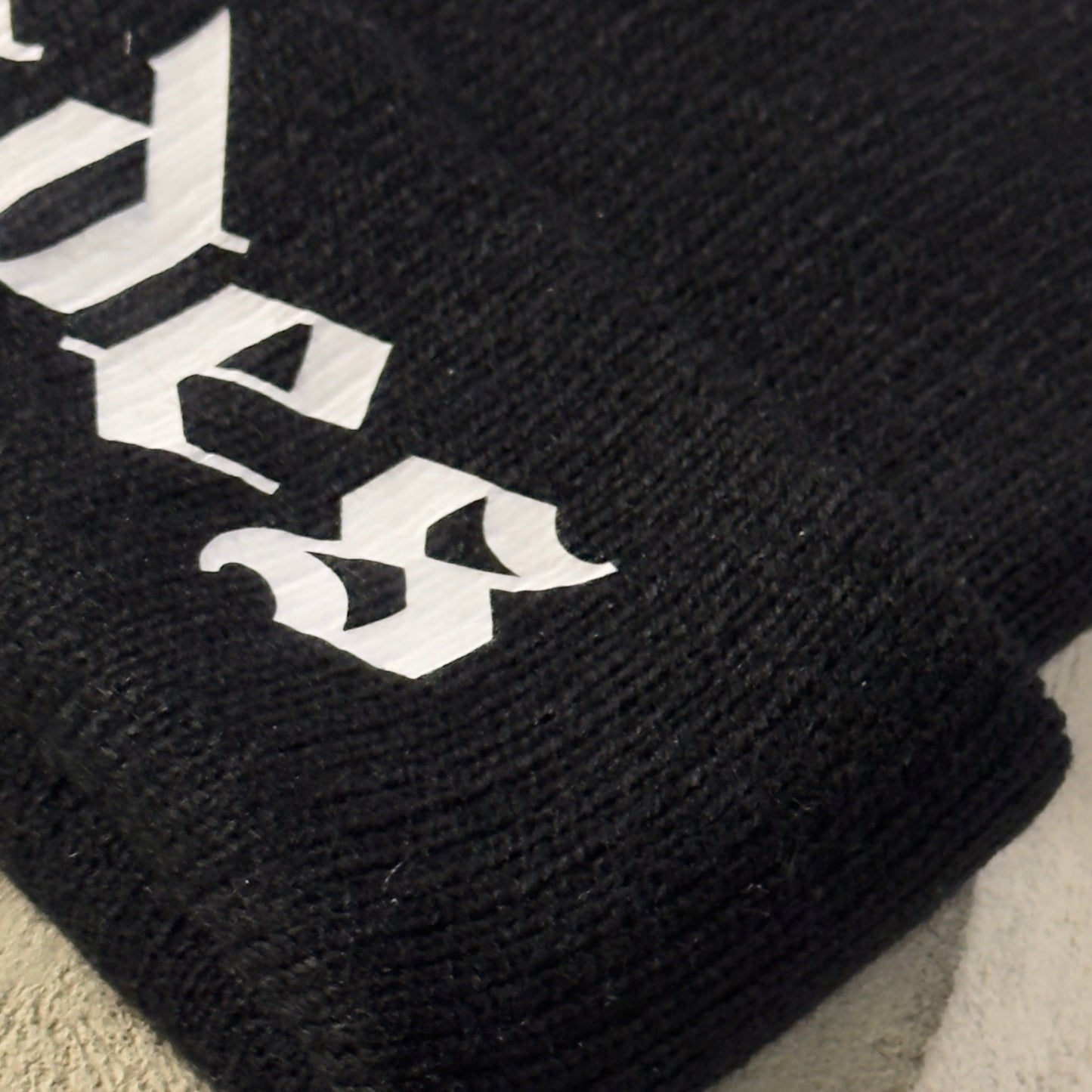 Spades Essential Beanie - GOTHIC Black